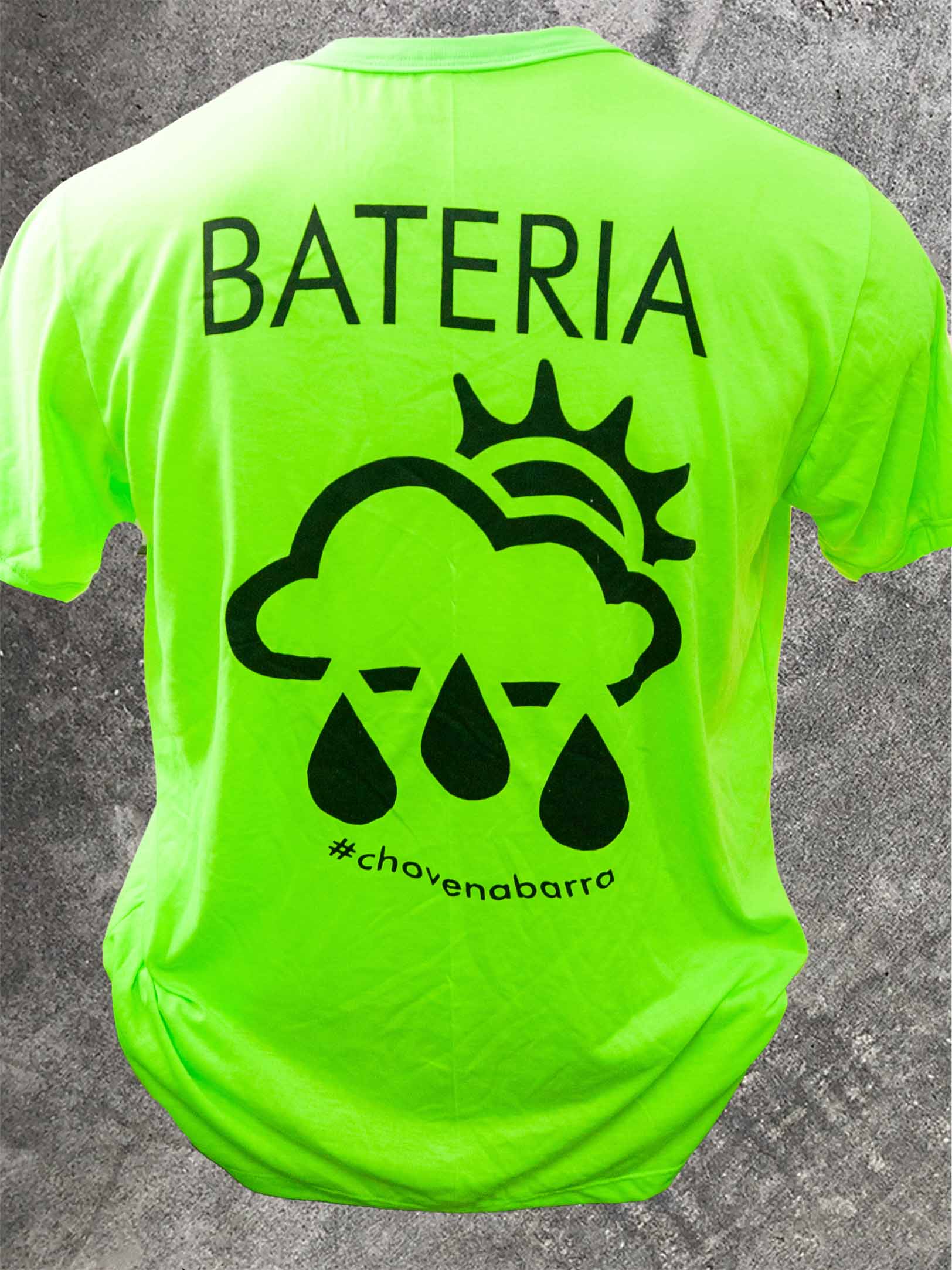 Costas de camiseta verde Bateria