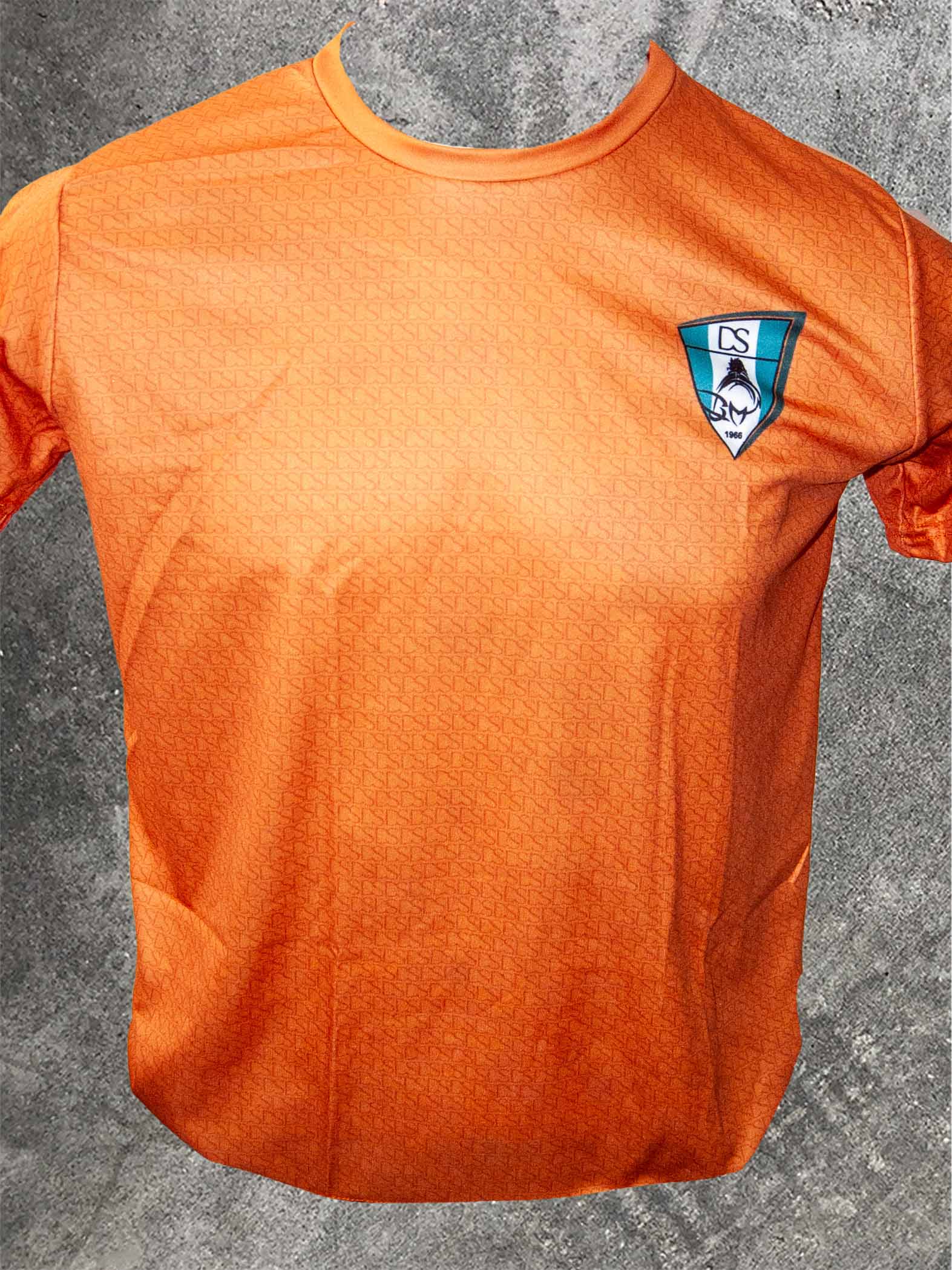 Camisa laranja de time