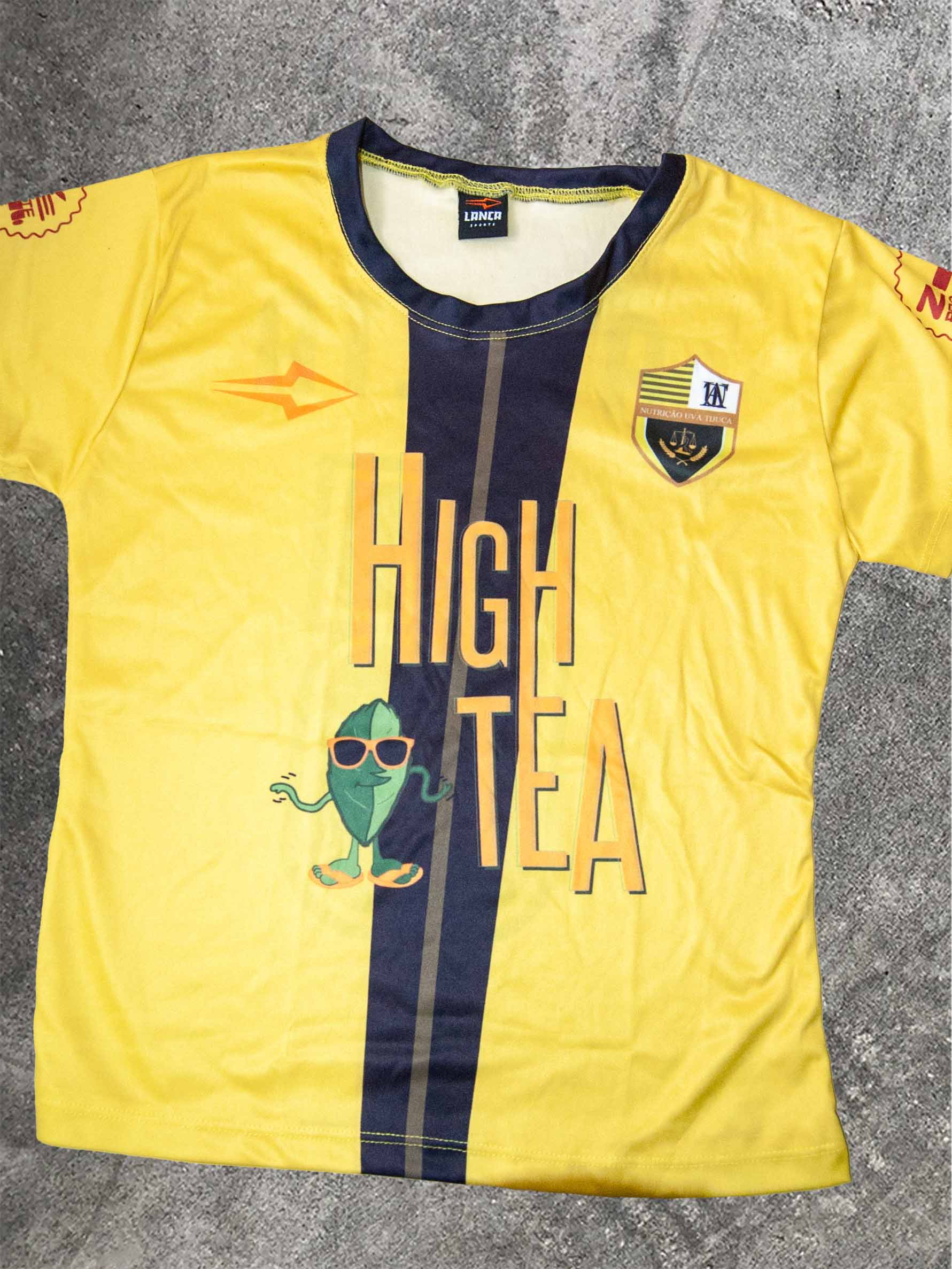 Camiseta amarela personalizada